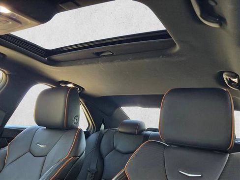 Used 2022 Cadillac CT4 V w/ Navigation Package RWD image 15