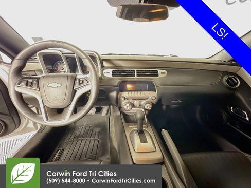 Used 2014 Chevrolet Camaro LS RWD image 7