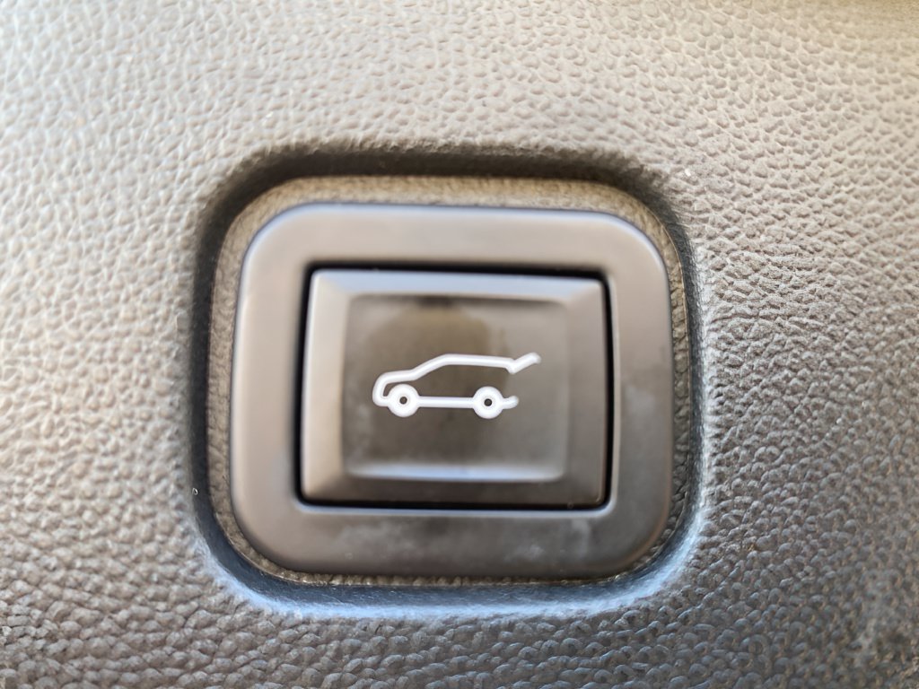Used 2024 Chevrolet Blazer EV RS AWD/4WD image 31