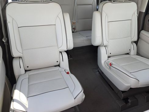 Used 2023 GMC Yukon XL Denali RWD image 22
