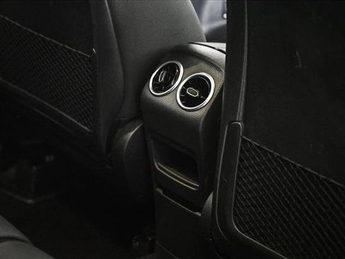 Certified 2023 Mercedes-Benz GLB 250 4MATIC image 19