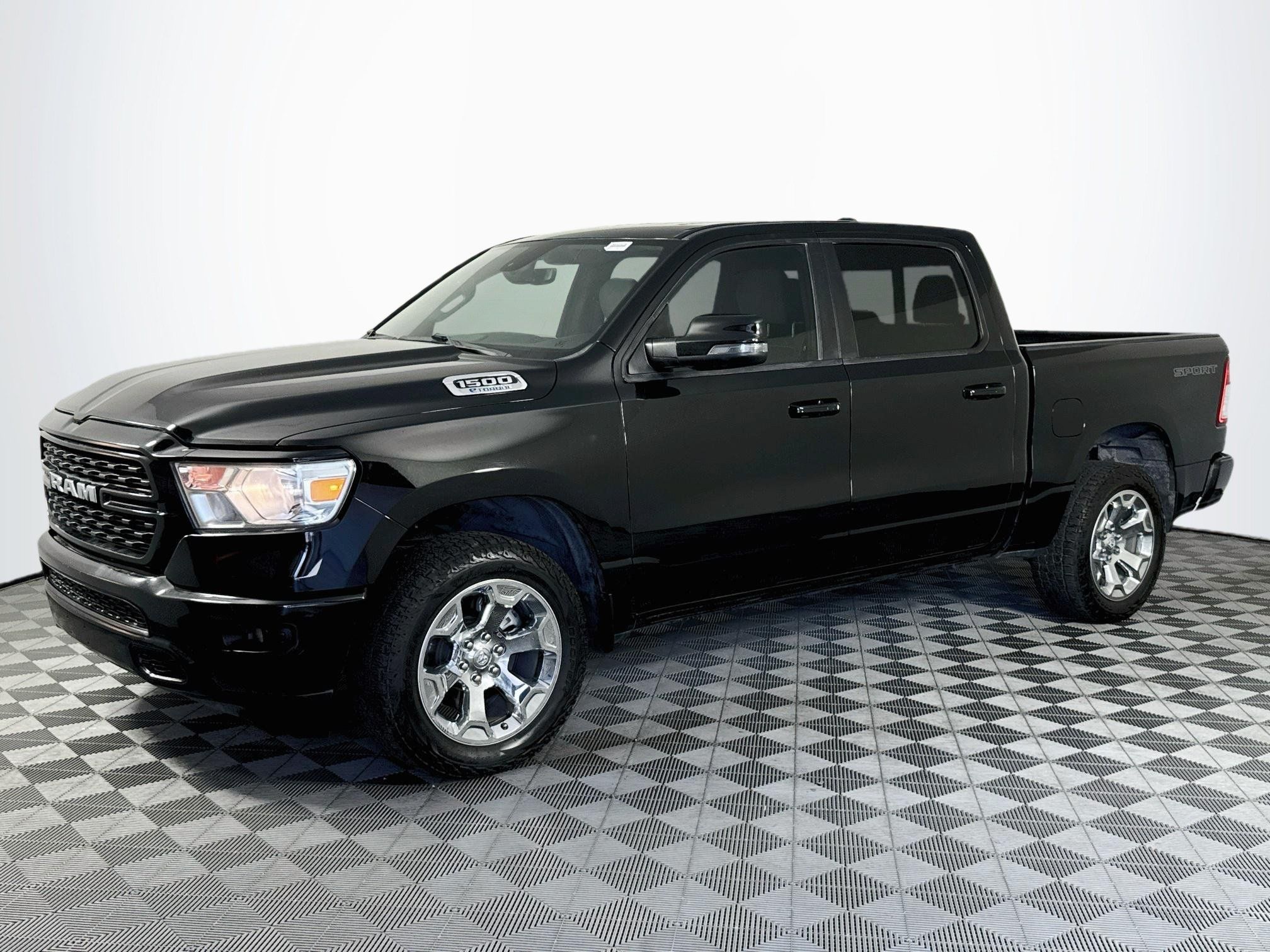 Used 2023 RAM 1500 Big Horn AWD/4WD image 4
