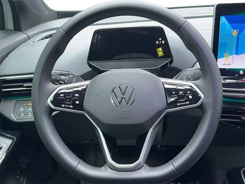Used 2025 Volkswagen ID.4 Pro S image 18
