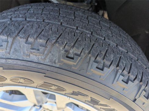 Used 2021 Chevrolet Silverado 1500 RST image 10