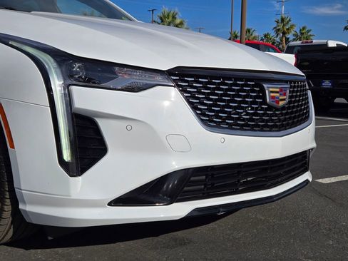 Used 2025 Cadillac CT4 Premium Luxury RWD image 8