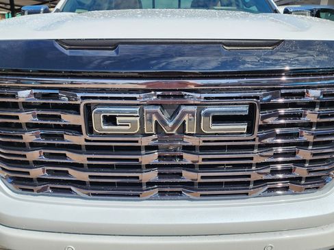 New 2026 GMC Sierra 1500 Denali Ultimate image 9