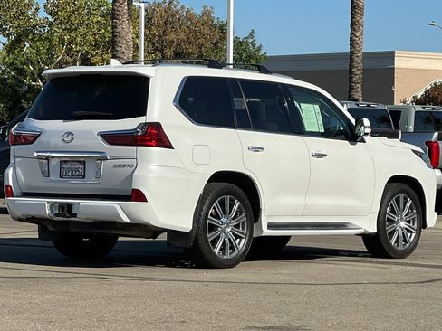 Used 2017 Lexus LX 570 4WD image 5