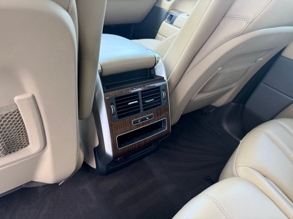 Used 2014 Land Rover Range Rover Sport HSE AWD/4WD image 25