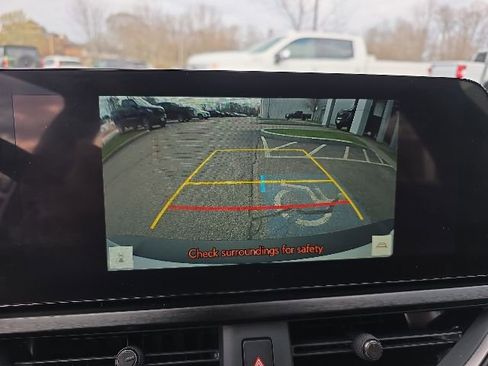 Used 2023 Lexus UX 250h F Sport AWD/4WD image 34