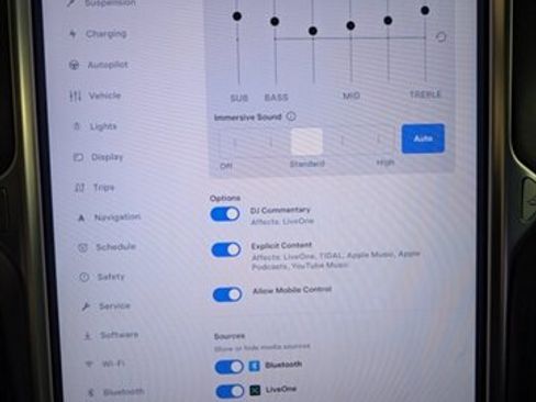 Used 2015 Tesla Model S Performance image 15