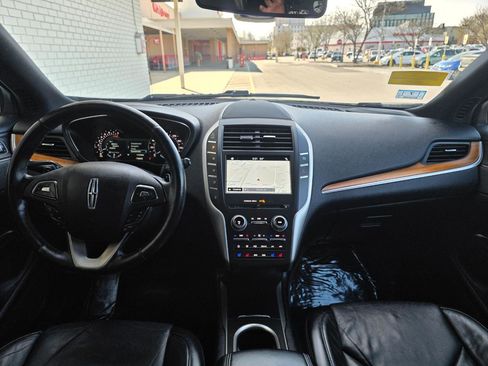 Used 2017 Lincoln MKC Reserve w/ Lincoln MKC Climate Package AWD/4WD image 16