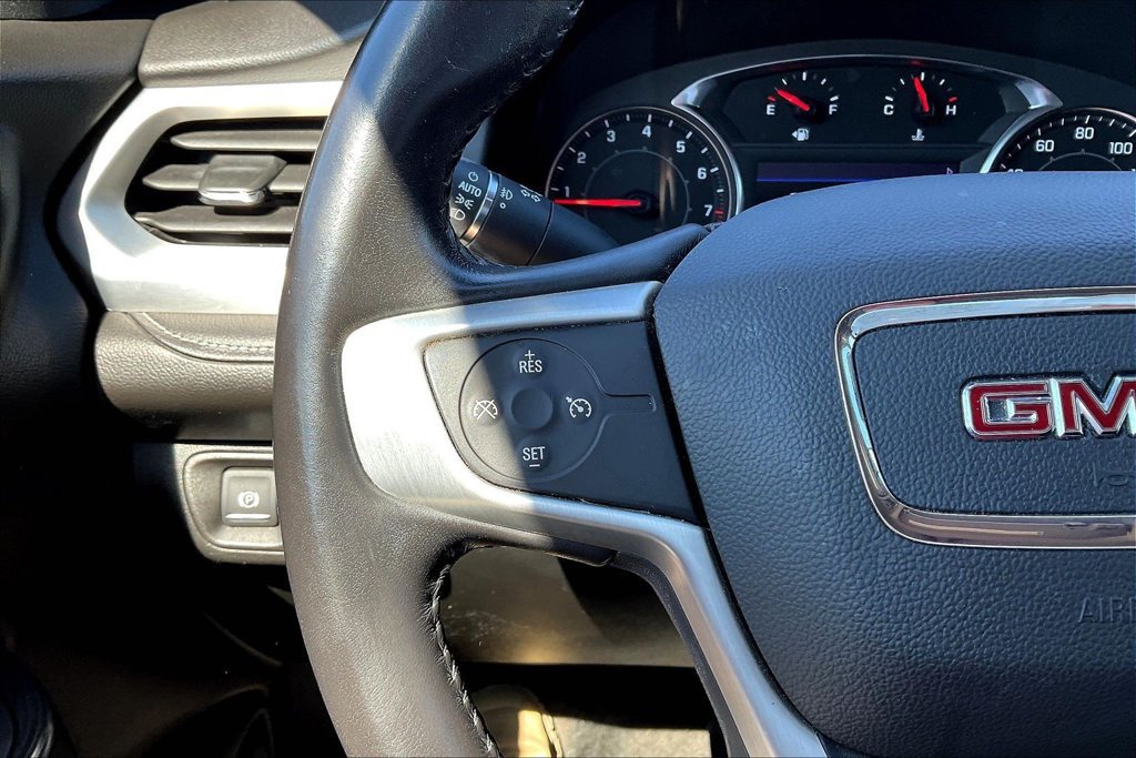 Used 2020 GMC Acadia SLT w/ LPO, Floor Liner Package AWD/4WD image 10