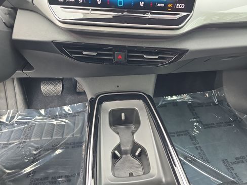 Certified 2025 Volkswagen ID.4 Pro S Plus AWD/4WD image 26