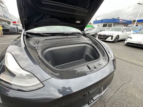 Used 2024 Tesla Model Y Long Range image 24