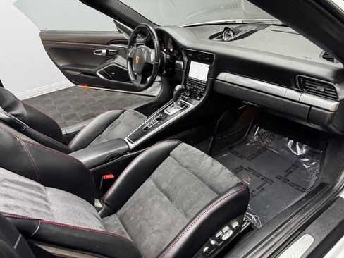 Used 2015 Porsche 911 Carrera S image 53