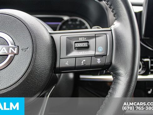 Used 2024 Nissan Pathfinder SV FWD image 29