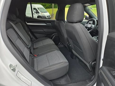 Used 2025 GMC Terrain Elevation AWD/4WD image 16