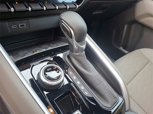 Certified 2025 Chevrolet Colorado ZR2 w/ Technology Package image 15