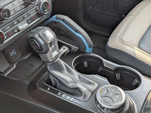 Used 2022 Ford Bronco Wildtrak image 12