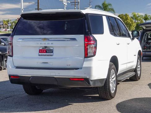 Used 2022 Chevrolet Tahoe LT w/ Luxury Package image 4