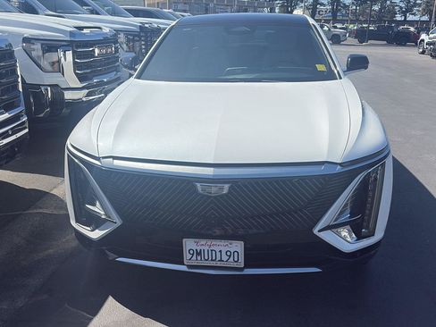 Used 2024 Cadillac Lyriq Luxury RWD image 5