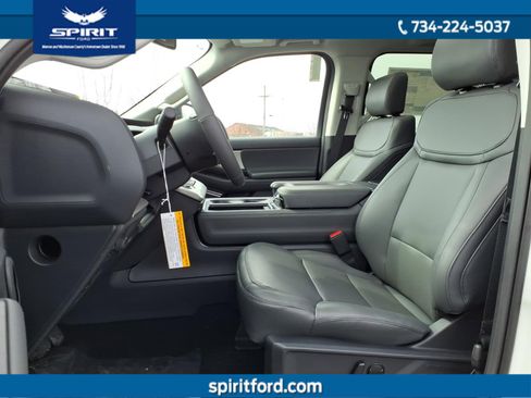 New 2026 Ford Expedition Max Active image 13