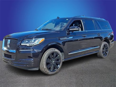 Certified 2023 Lincoln Navigator L Reserve image 1