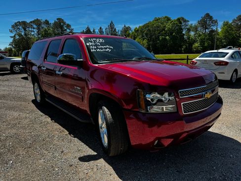 Used 2012 Chevrolet Suburban LT w/ Texas Edition RWD image 11