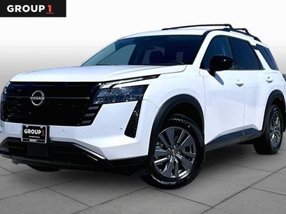New 2026 Nissan Pathfinder SV