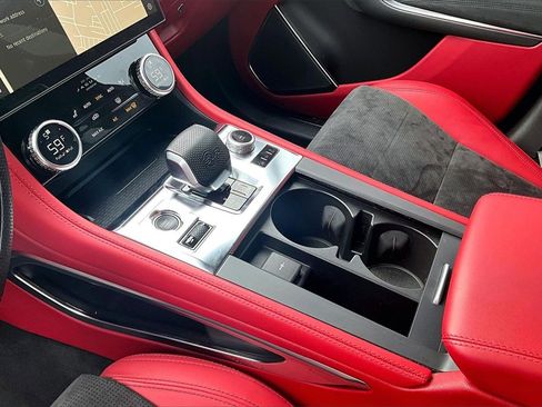 Used 2024 Jaguar F-PACE SVR image 14