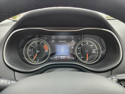 Used 2019 Jeep Cherokee Limited w/ Trailer Tow Group image 26