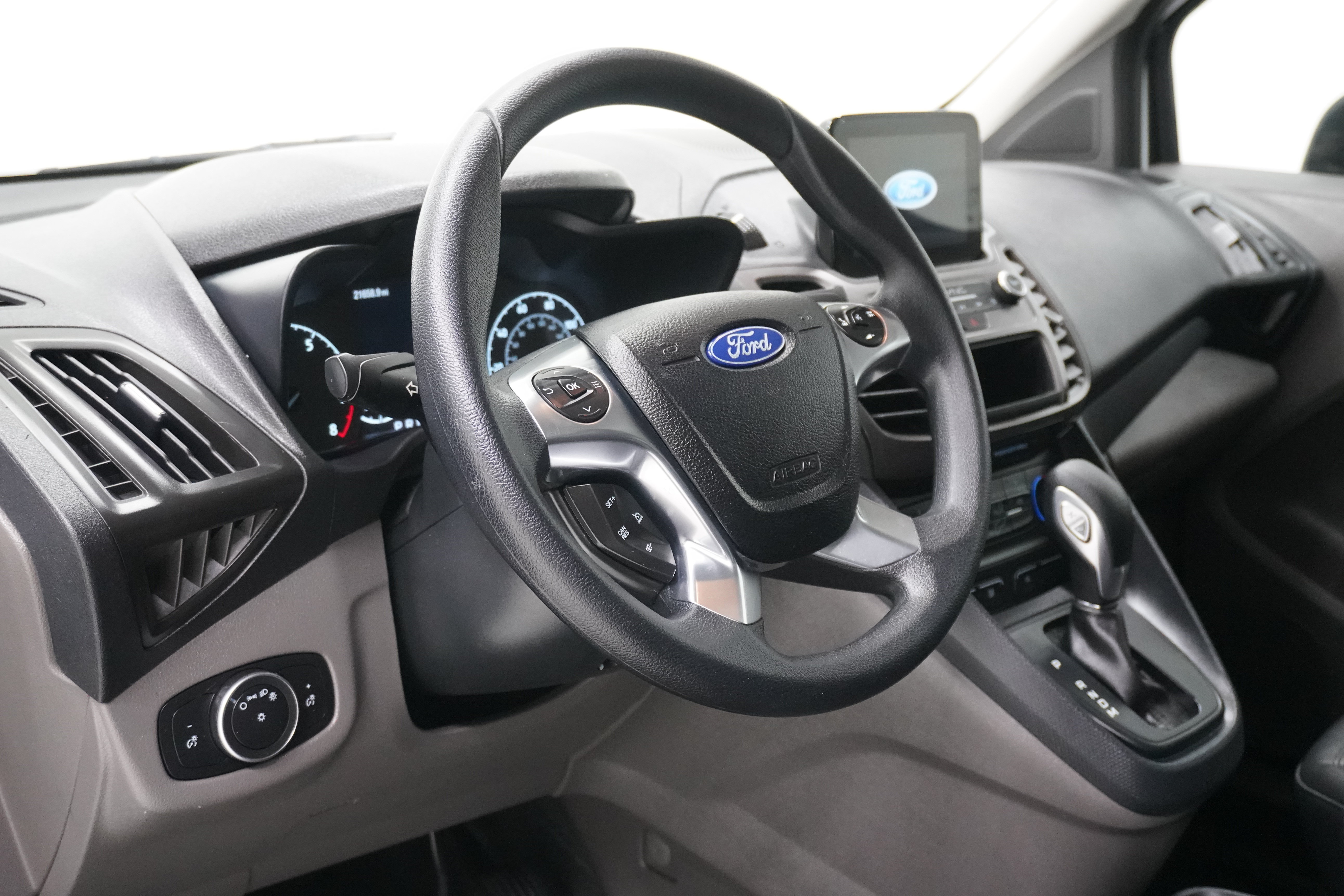 Used 2022 Ford Transit Connect XL FWD image 9