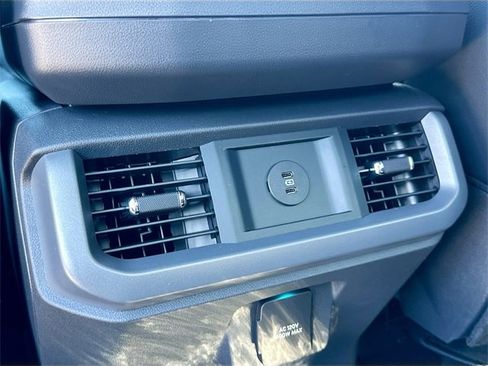 New 2025 Ford F150 Lariat w/ Equipment Group 501A Mid image 18