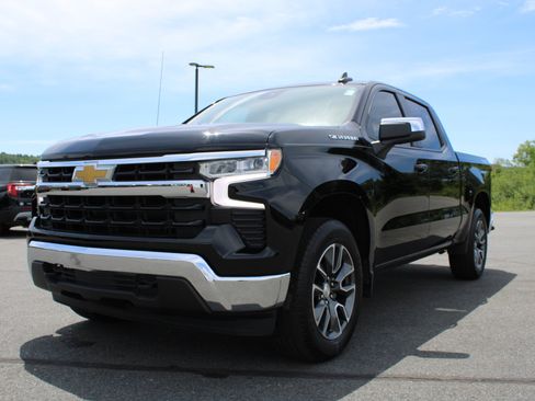 Used 2023 Chevrolet Silverado 1500 LT AWD/4WD image 1
