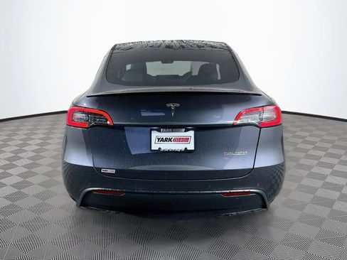 Used 2022 Tesla Model Y Performance AWD/4WD image 9