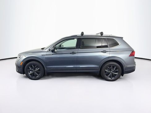Used 2024 Volkswagen Tiguan SE AWD/4WD image 4