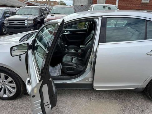 Used 2013 Lincoln MKS image 10