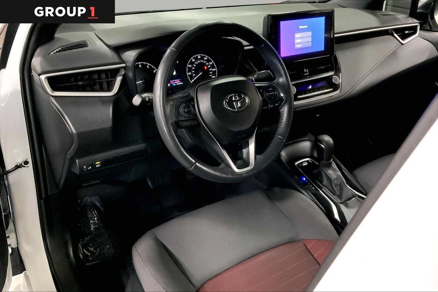 Certified 2024 Toyota Corolla SE FWD image 18