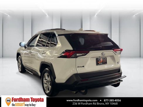 Used 2020 Toyota RAV4 XLE w/ All Weather Liner Package AWD/4WD image 5