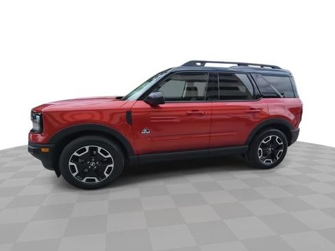 Used 2022 Ford Bronco Sport Outer Banks w/ Tech Package AWD/4WD image 4
