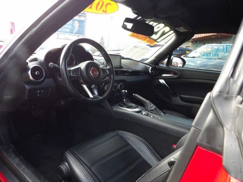 Used 2017 FIAT 124 Spider Lusso image 8