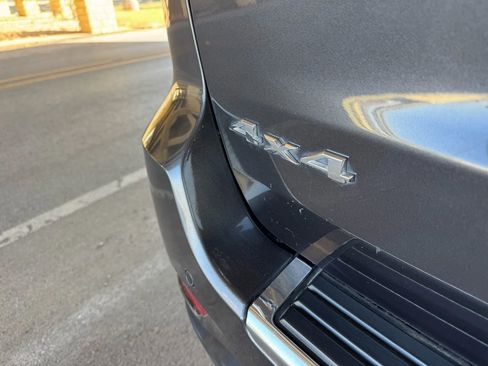 Used 2019 Jeep Grand Cherokee Limited image 21