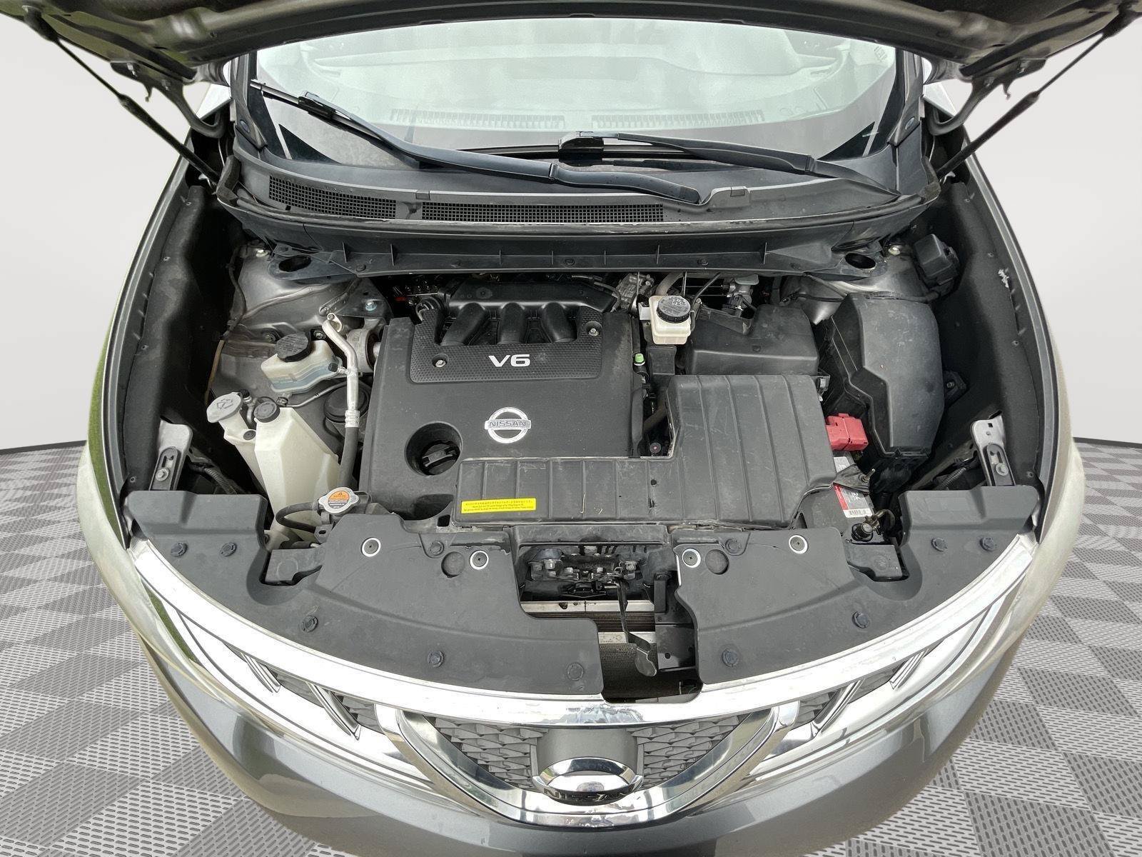 Used 2013 Nissan Murano LE w/ Platinum Pkg AWD/4WD image 9