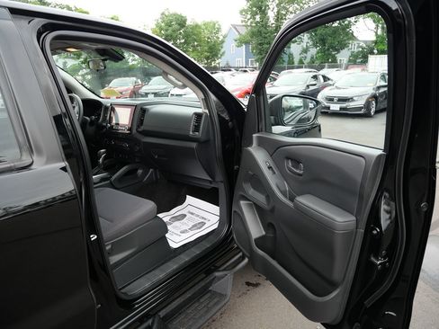 Used 2022 Nissan Frontier S w/ Technology Package AWD/4WD image 22