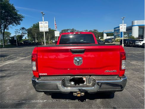 Used 2024 RAM 2500 Tradesman w/ Chrome Appearance Group AWD/4WD image 6