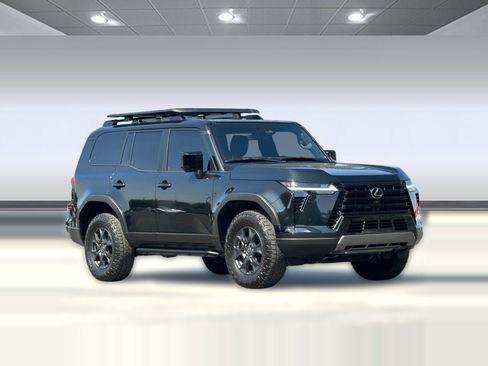 Used 2024 Lexus GX 550 AWD/4WD image 6