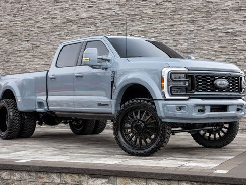 Used 2026 Ford F450 Platinum image 2