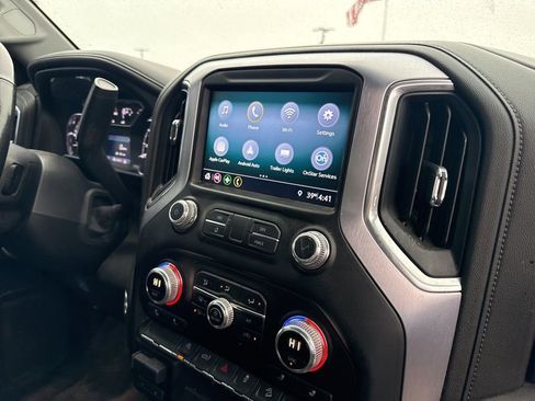 Used 2019 GMC Sierra 1500 SLE w/ SLE Value Package image 37