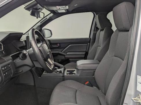 Used 2025 Toyota 4Runner SR5 AWD/4WD image 14