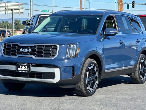 Used 2025 Kia Telluride S AWD/4WD image 9
